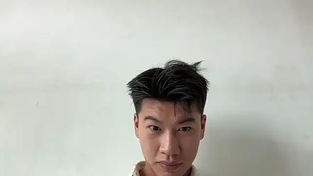 Snapshot of heywilliam chatting on 10/30/25, 03:52 heywilliam online show from 10/30/25, 03:52