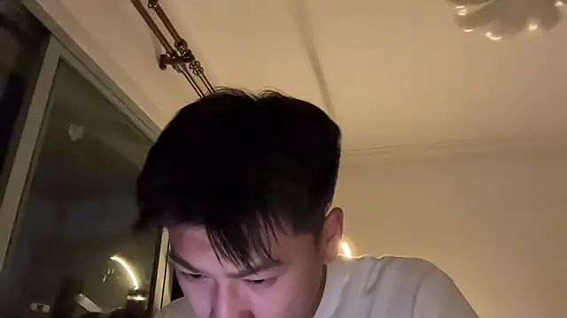 Snapshot of heywilliam chatting on 10/31/25, 08:43 heywilliam online show from 10/31/25, 08:43