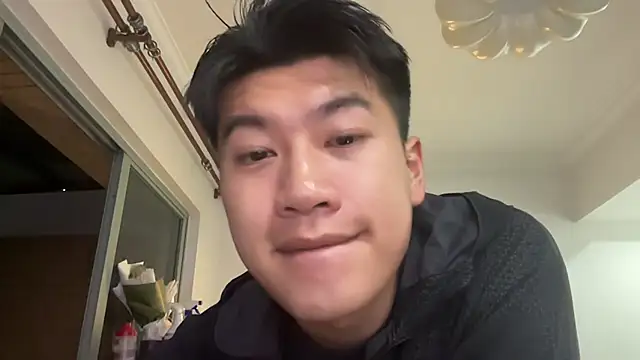 Snapshot of heywilliam chatting on 11/03/25, 03:24 heywilliam online show from 11/03/25, 03:24