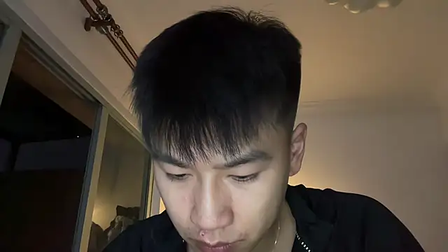 Snapshot of heywilliam chatting on 11/10/25, 12:48 heywilliam online show from 11/10/25, 12:48