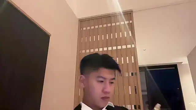 Snapshot of heywilliam chatting on 11/11/25, 11:32 heywilliam online show from 11/11/25, 11:32