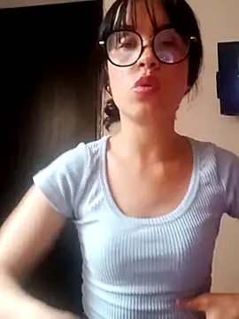 Snapshot of Dana_Rise chatting on 03/04/26, 01:50 Dana Rise online show from 03/04/26, 01:50