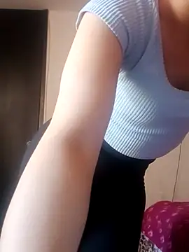 Snapshot of Dana_Rise chatting on 06/11/26, 01:53 Dana Rise online show from 06/11/26, 01:53