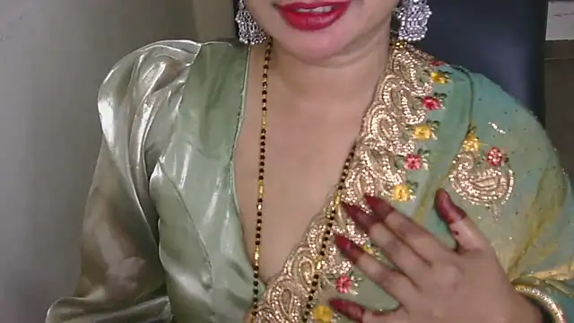 QUEEN SAKHI- online show from 10/10/25, 06:07