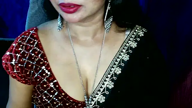 Snapshot of QUEEN_SAKHI- chatting on 05/12/26, 04:59 QUEEN SAKHI- online show from 05/12/26, 04:59