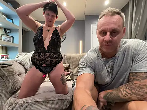 Snapshot of backdoorgalore4you chatting on 04/07/26, 08:42 backdoorgalore4you online show from 04/07/26, 08:42