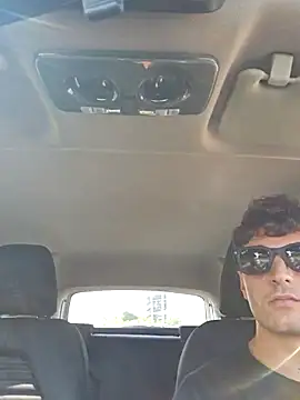 Snapshot of Thelouniost334___ chatting on 09/18/25, 09:11 Thelouniost334 online show from 09/18/25, 09:11