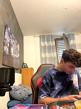 Snapshot of Thelouniost334___ chatting on 09/22/25, 10:06 Thelouniost334 online show from 09/22/25, 10:06