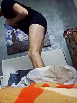 Snapshot of Thelouniost334___ chatting on 01/13/26, 07:35 Thelouniost334 online show from 01/13/26, 07:35