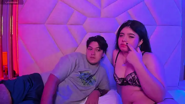 EmilyANDrew  online show from 11/10/25, 04:55