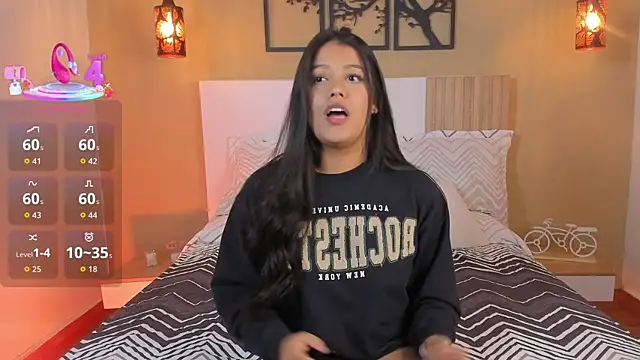 Snapshot of Camila_Bustamante chatting on 09/08/25, 03:11 Camila Bustamante online show from 09/08/25, 03:11