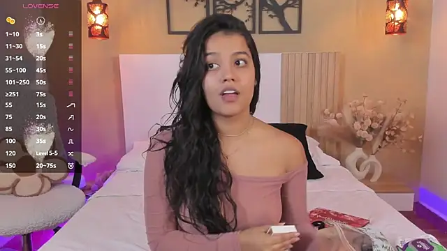 Snapshot of Camila_Bustamante chatting on 11/27/25, 03:25 Camila Bustamante online show from 11/27/25, 03:25