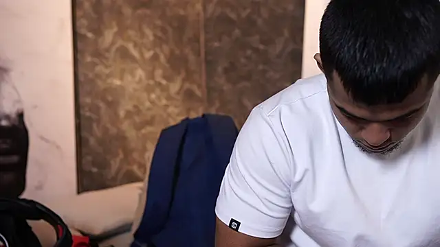 Thiago Valente online show from 10/21/25, 12:50