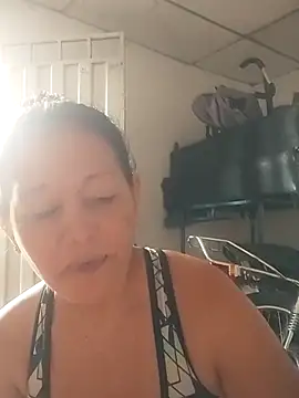 marinita13 online show from 11/30/25, 02:54