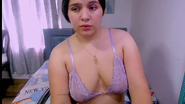 sarah aguilar online show from 09/17/25, 08:10