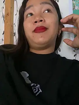 Snapshot of slut_clio chatting on 02/11/26, 04:39 slut clio online show from 02/11/26, 04:39