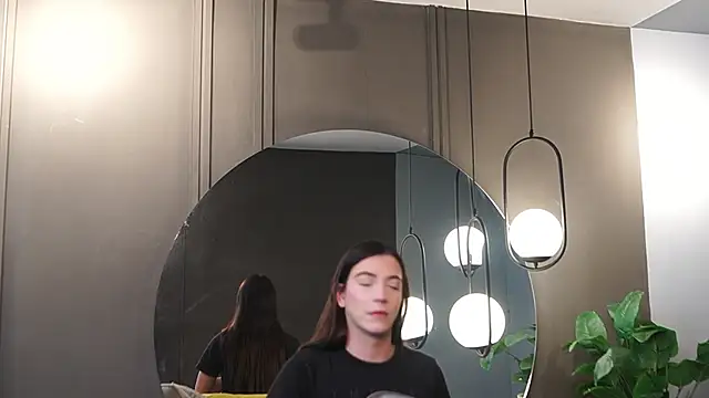 Ariaa Isabell online show from 03/06/26, 06:37