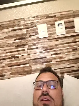 Snapshot of kkxasal chatting on 12/20/25, 02:13 kkxasal online show from 12/20/25, 02:13