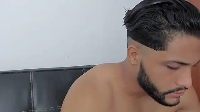 Pier Simons online show from 12/18/25, 03:29