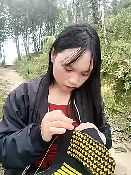 Tiyir597 online show from 10/15/25, 03:28