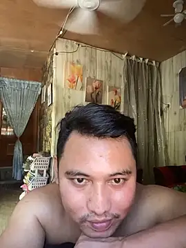 Snapshot of BicuriousExploer chatting on 11/02/25, 03:31 BicuriousExploer online show from 11/02/25, 03:31