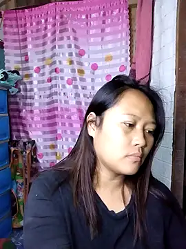 Snapshot of pretty_me092121 chatting on 10/15/25, 06:08 pretty me092121 online show from 10/15/25, 06:08