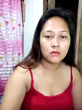 Snapshot of pretty_me092121 chatting on 04/05/26, 05:43 pretty me092121 online show from 04/05/26, 05:43