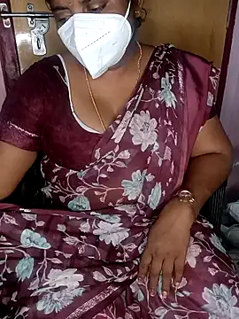 Snapshot of Jessi_25 chatting on 10/08/25, 05:43 Jessi 25 online show from 10/08/25, 05:43