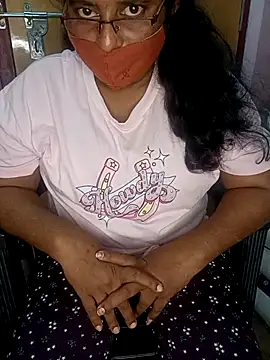 Snapshot of Jessi_25 chatting on 10/19/25, 05:02 Jessi 25 online show from 10/19/25, 05:02