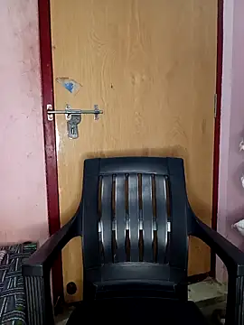 Snapshot of Jessi_25 chatting on 10/23/25, 05:33 Jessi 25 online show from 10/23/25, 05:33