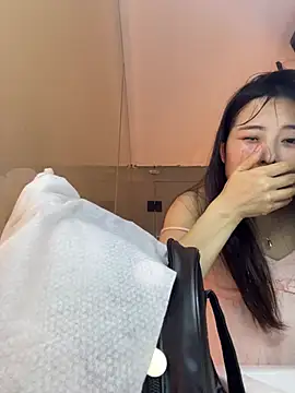 xiao-mo520 online show from 04/14/26, 03:18