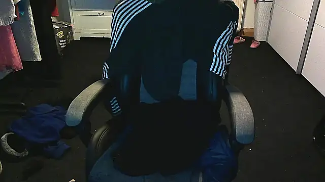 Snapshot of tanja844 chatting on 04/23/26, 10:14 tanja844 online show from 04/23/26, 10:14