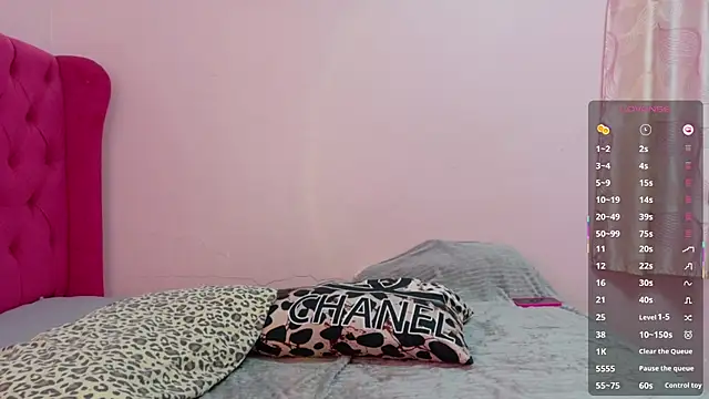 Snapshot of Serenaa_rabbit chatting on 10/13/25, 10:26 Serenaa rabbit online show from 10/13/25, 10:26