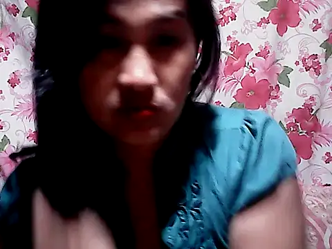 Snapshot of sh1nbae chatting on 11/16/25, 12:22 sh1nbae online show from 11/16/25, 12:22