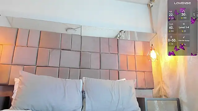 antoneella jones online show from 11/28/25, 12:41