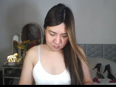 stellahugeX online show from 12/23/25, 08:56