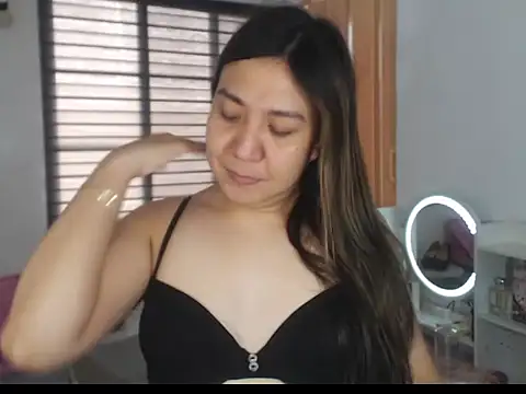 stellahugeX online show from 02/12/26, 07:36