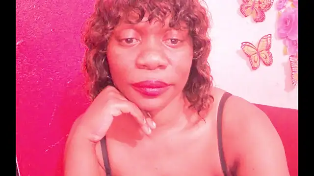 IndianqueenB online show from 12/04/25, 09:29