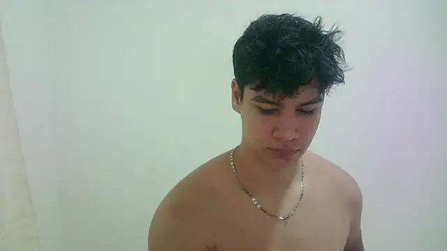 Snapshot of zeus_181 chatting on 06/23/26, 01:47 zeus 181 online show from 06/23/26, 01:47