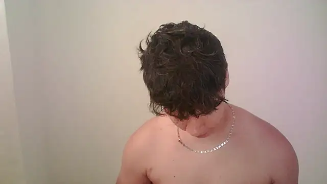 Snapshot of zeus_181 chatting on 07/09/26, 12:31 zeus 181 online show from 07/09/26, 12:31