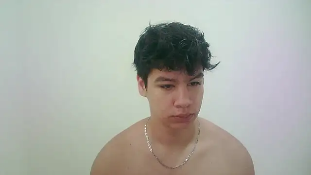 Snapshot of zeus_181 chatting on 07/17/26, 12:56 zeus 181 online show from 07/17/26, 12:56