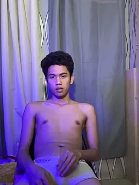 Snapshot of Demure_Asian143 chatting on 03/17/26, 12:15 Demure Asian143 online show from 03/17/26, 12:15