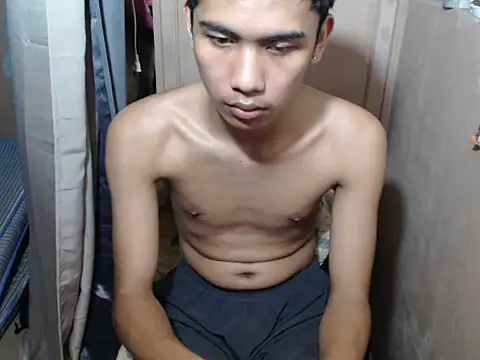Snapshot of Demure_Asian143 chatting on 06/18/26, 09:14 Demure Asian143 online show from 06/18/26, 09:14