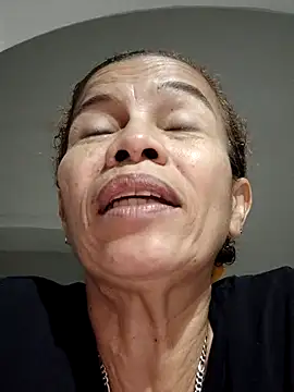 Merybeks online show from 10/21/25, 10:38