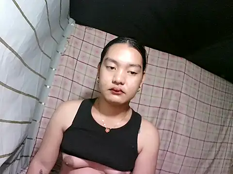 Snapshot of asian_janella chatting on 10/15/25, 05:24 asian janella online show from 10/15/25, 05:24