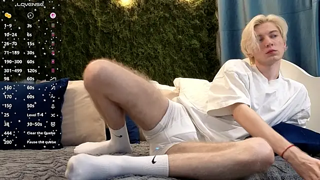 fiachand online show from 11/22/25, 07:57