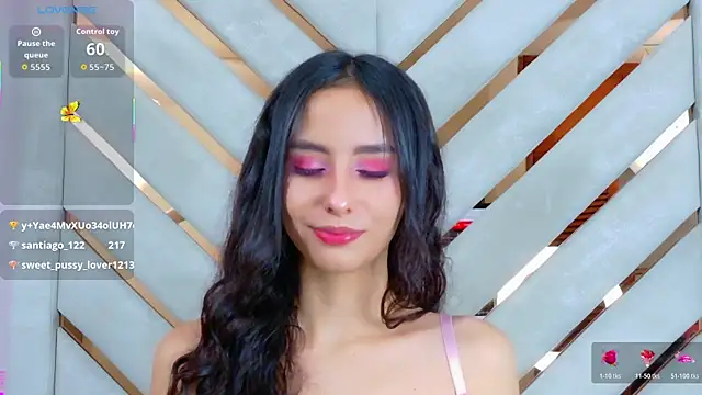 Snapshot of Sarah-Grace chatting on 01/09/26, 01:30 Sarah-Grace online show from 01/09/26, 01:30