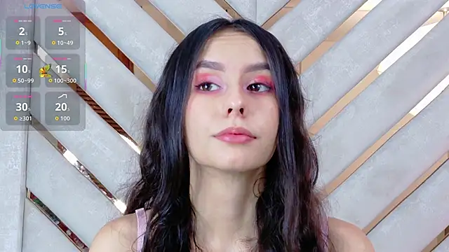 Snapshot of Sarah-Grace chatting on 02/20/26, 01:13 Sarah-Grace online show from 02/20/26, 01:13