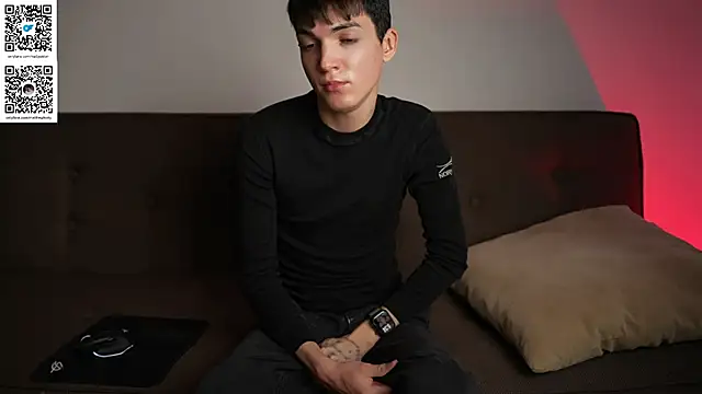 Snapshot of MattyandAiden chatting on 03/05/26, 05:31 MattyandAiden online show from 03/05/26, 05:31