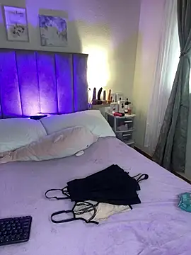 juliana-mancini online show from 03/19/26, 02:10